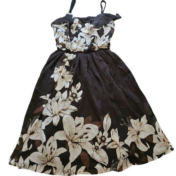 WHBM Ruffled Fit & Flare Dress w/Rope Straps Size 4 Black/White Flowers New - Picture 1 of 10
